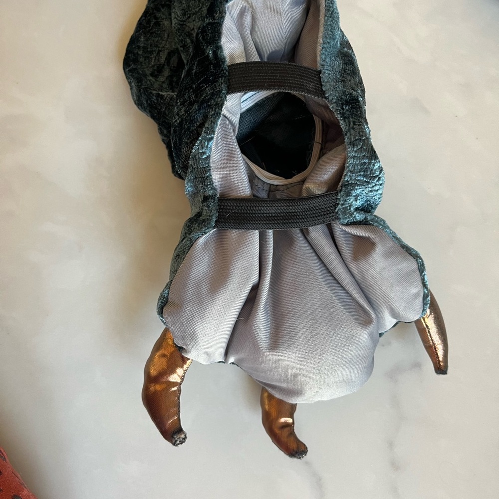 FAO Schwarz Dragon costume 5T - Picture 13 of 14